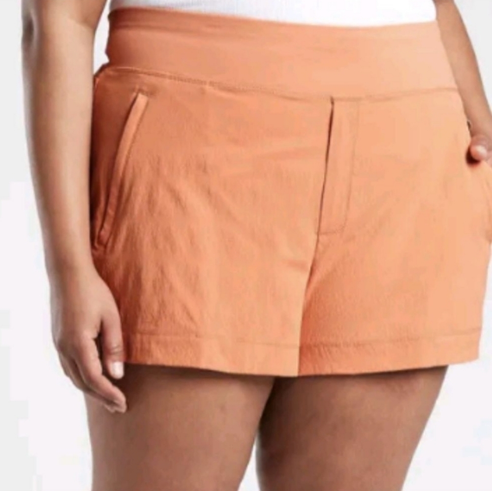 ATHLETA TREKKIE SHORT WOMEN'S SIZE 22 Orange Coral
